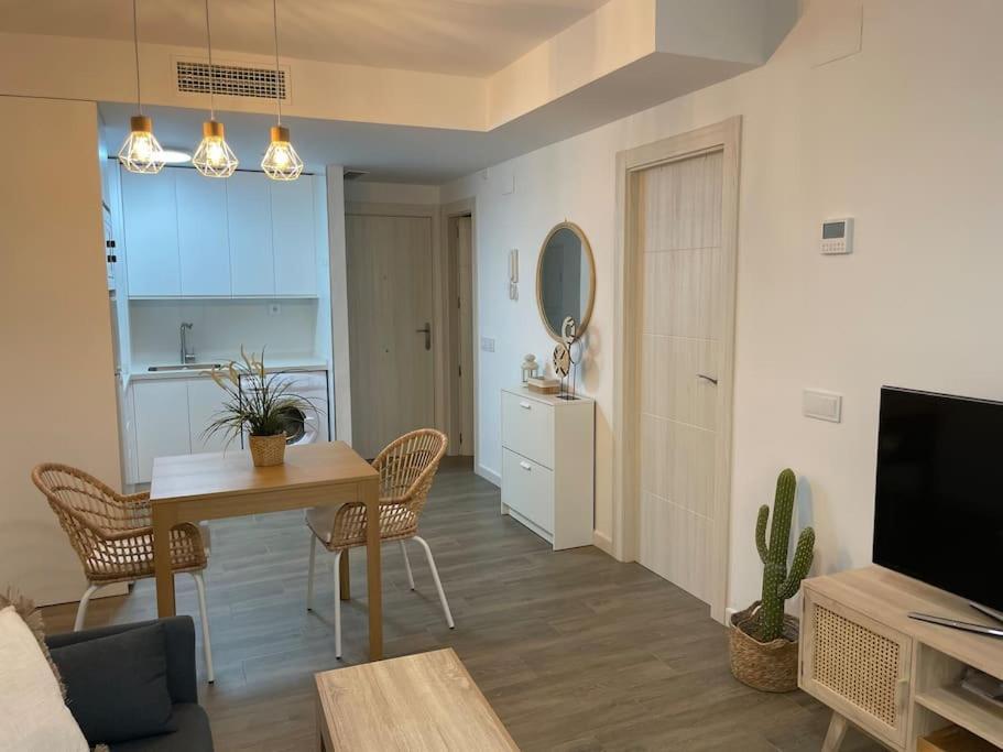 Lovely Beach Apartment Rincon de la Victoria Exterior photo