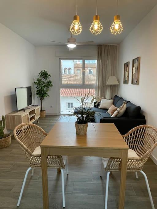 Lovely Beach Apartment Rincon de la Victoria Exterior photo